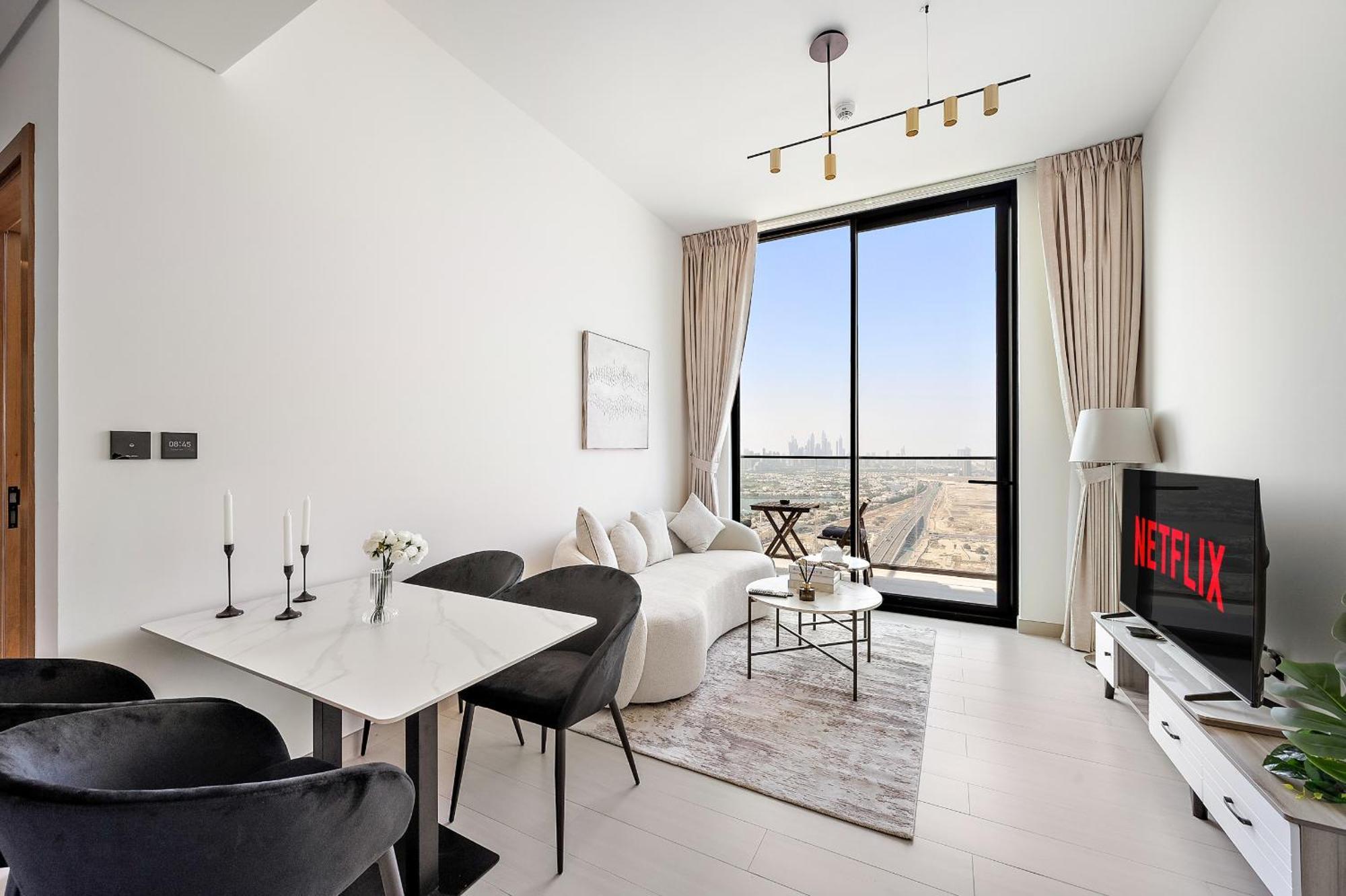 Vayk - Bright And Stylish 1br In Jvc *